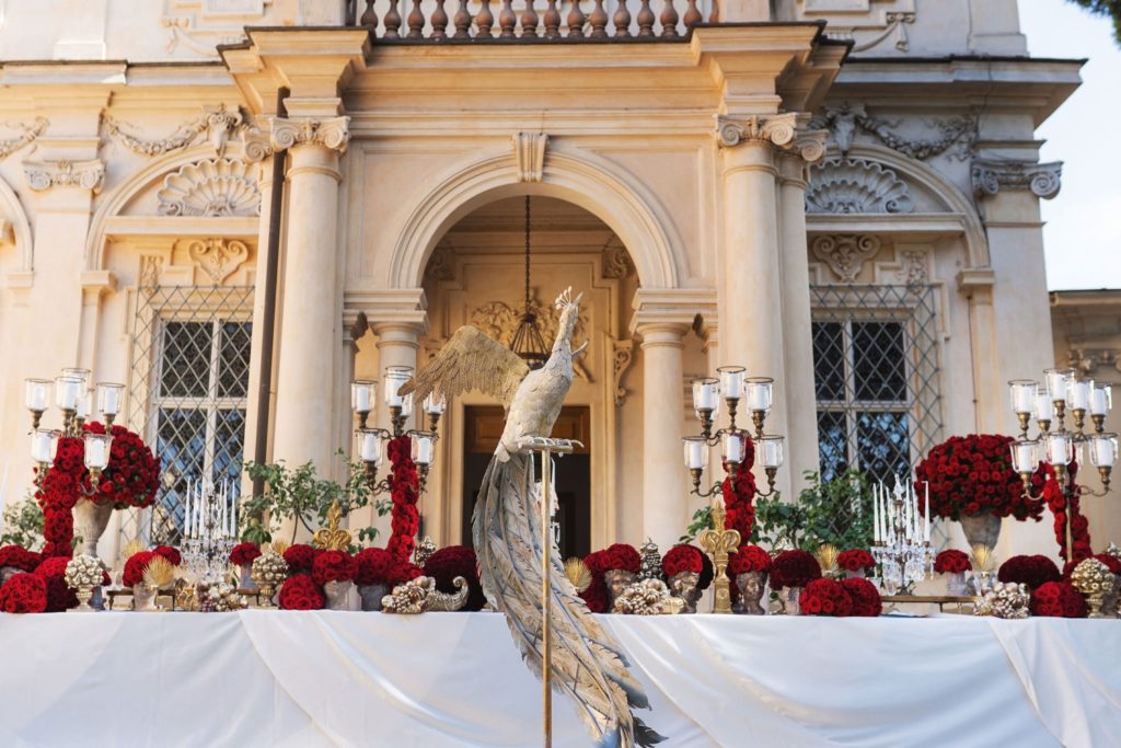 Villa Aurelia luxury dinner decor with peacocks created by Mantas Petruskevcius